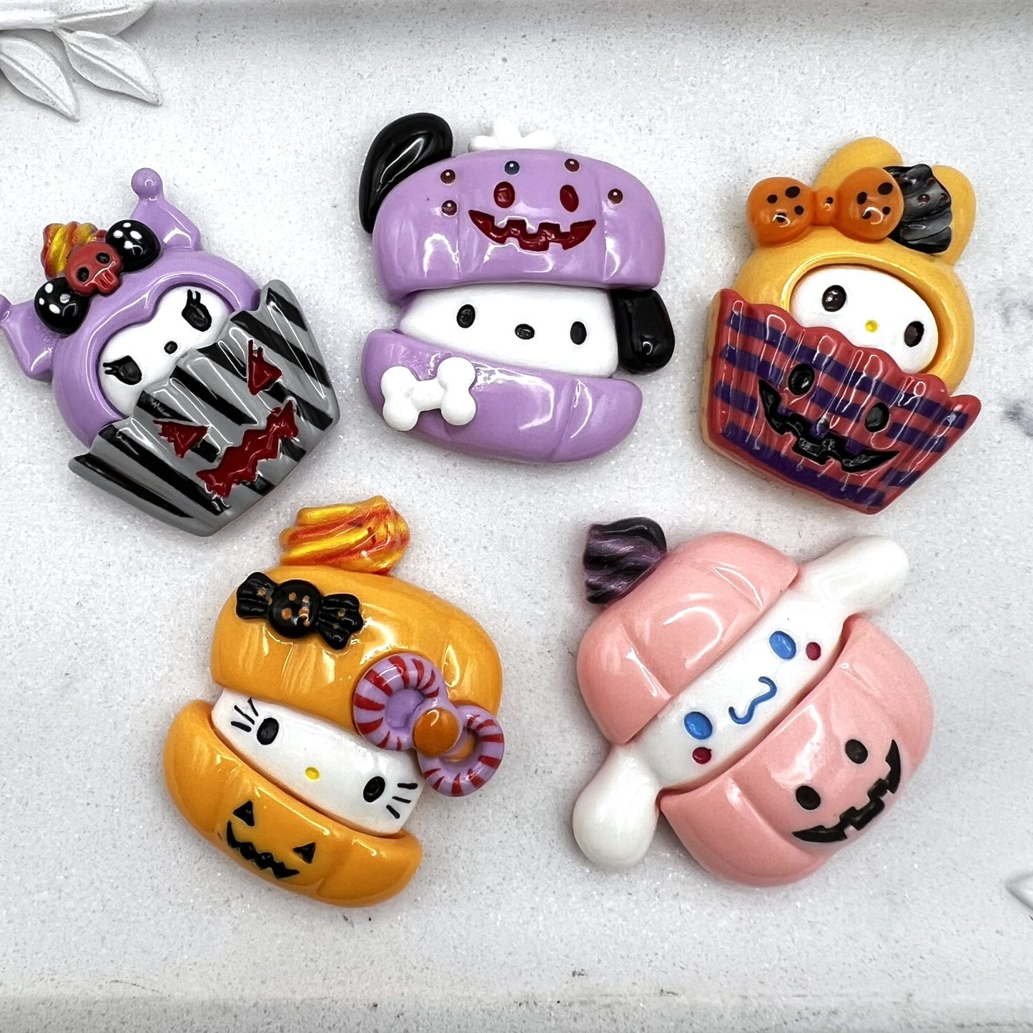 5pcs Large Kitty Friends Halloween Charm Mix, Flatback Charms | Kawaii Decoden Resin Cabochons | QTY: 5 charms