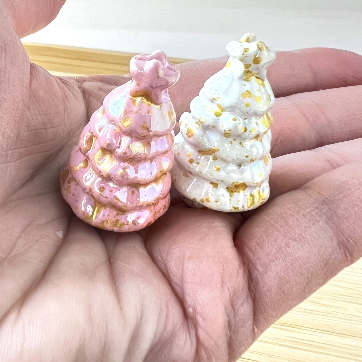 White & Pink Christmas Tree Beads with Gold Splatter for Pens | 3D Chunky Beads for Pens & Jewelry | Acrylic | QTY: 4 beads