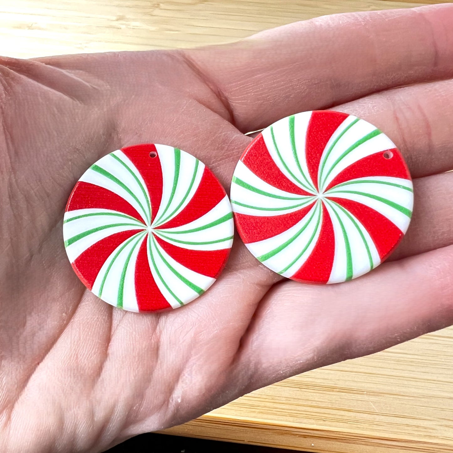 Christmas Candy Flatback Double-Sided Planar Acrylic - SINGLE HOLE | Christmas Themed Flat Acrylics | QTY: tmas Themed Flat Acrylics | QTY: 10pcs