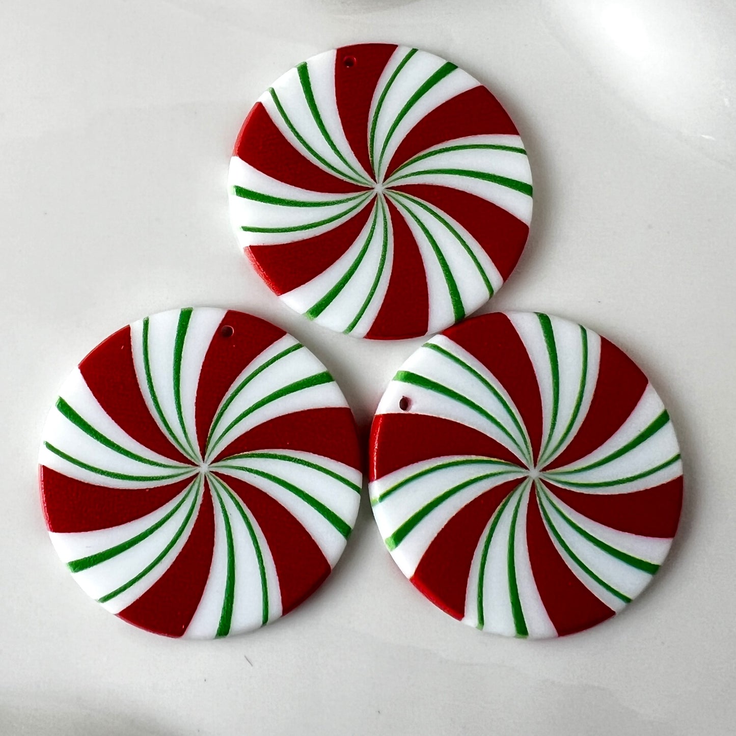 Christmas Candy Flatback Double-Sided Planar Acrylic - SINGLE HOLE | Christmas Themed Flat Acrylics | QTY: tmas Themed Flat Acrylics | QTY: 10pcs