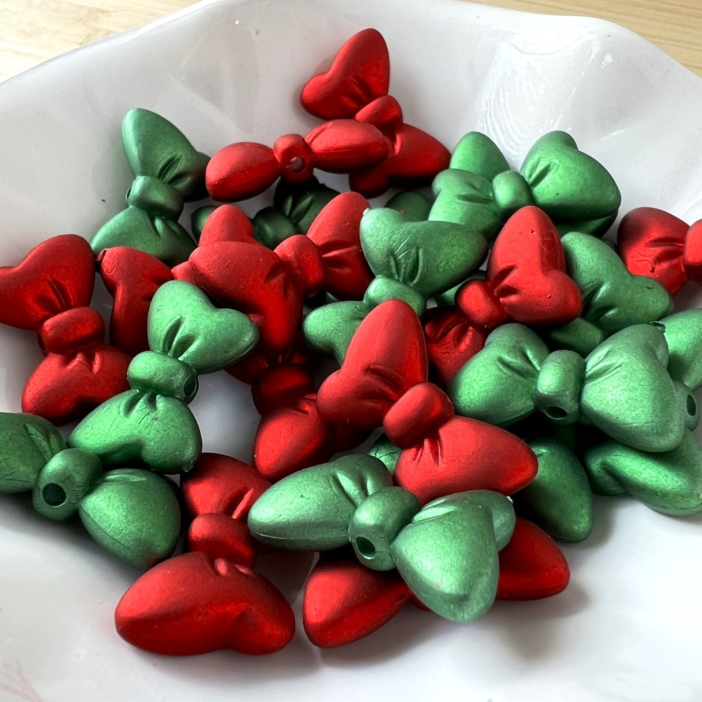 Matte Metallic Bow Bead Mix | Christmas Color Beads | Acrylic Beads | QTY: 20 pcs