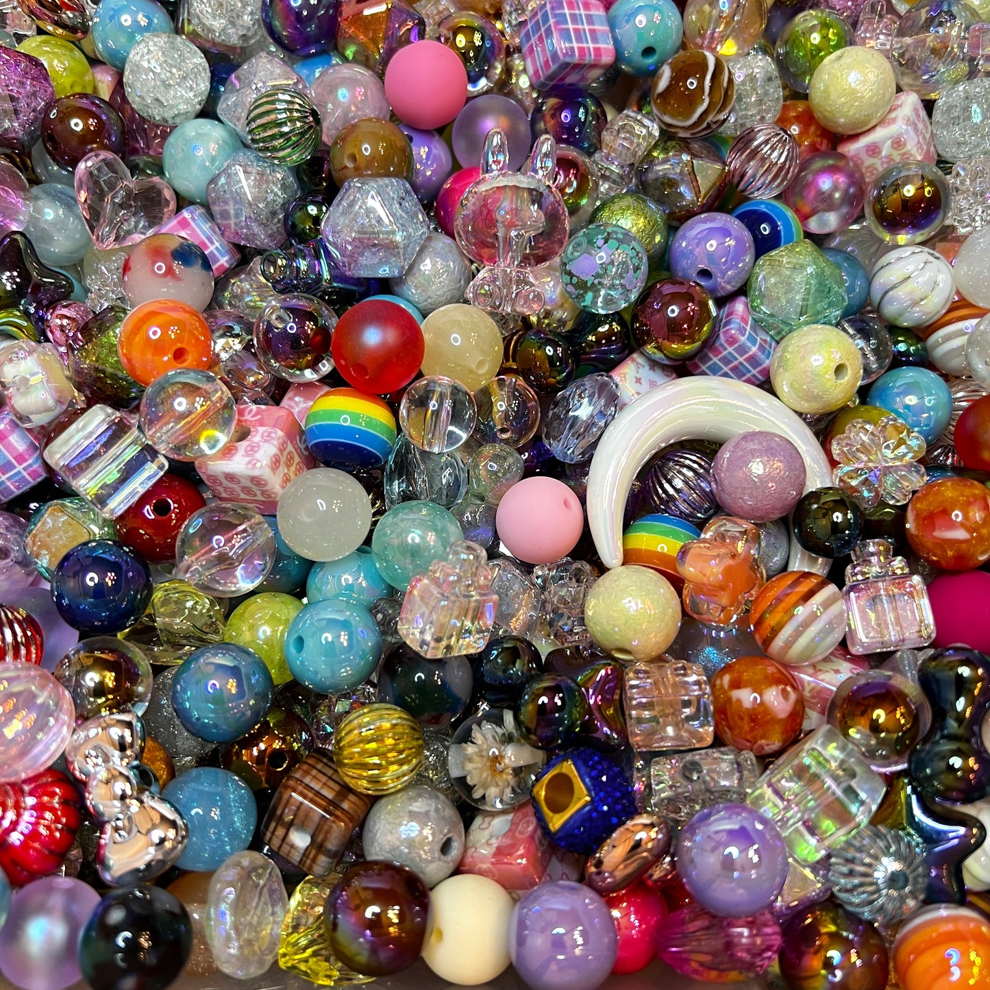 Bulk Bead Mix for Handmade Jewelry and Crafts | Acrylic Bead Soup Super Mix | Vibrant Beads for DIY Necklaces, Bracelets & Keychains | Choose 40 or 100 Beads