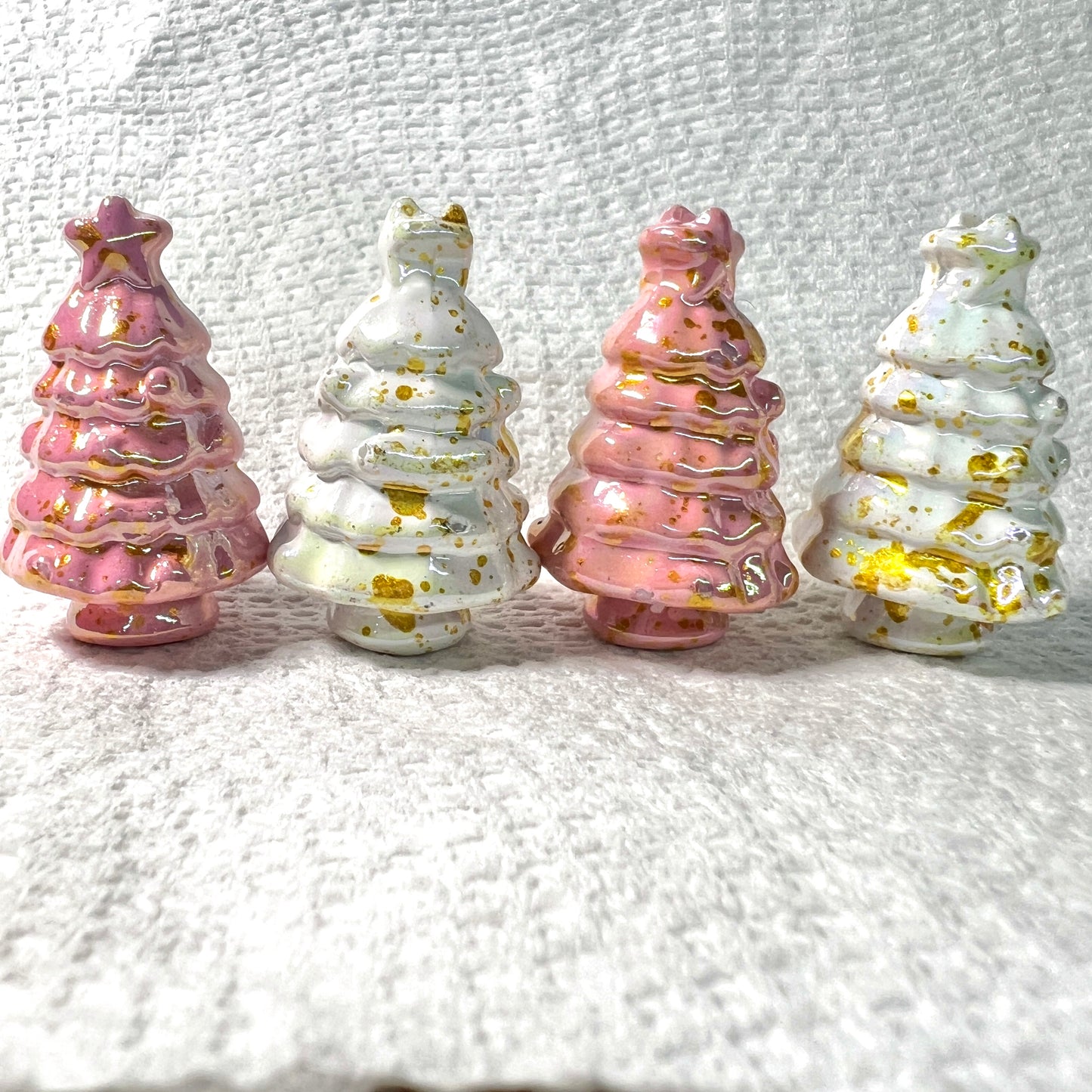 White & Pink Christmas Tree Beads with Gold Splatter for Pens | 3D Chunky Beads for Pens & Jewelry | Acrylic | QTY: 4 beads