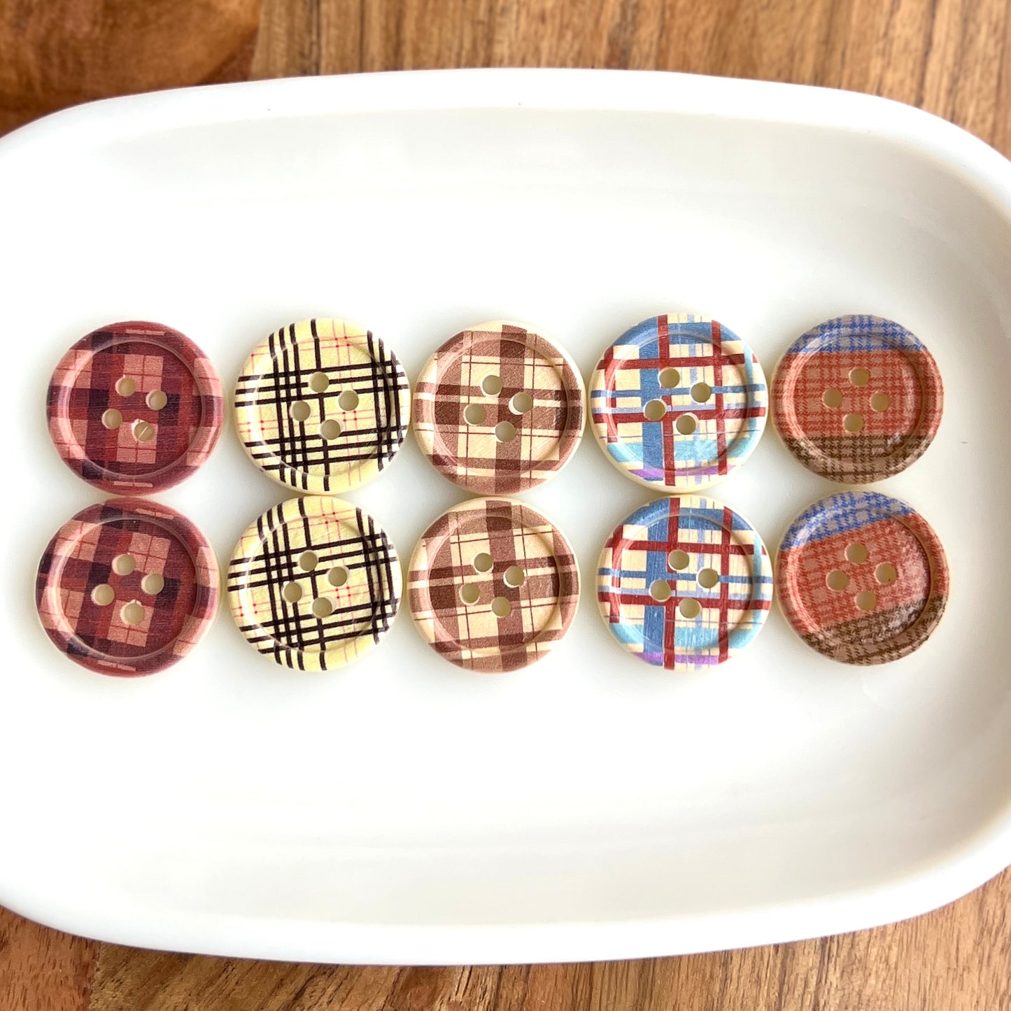 Printed Plaid Buttons for DIY Craft Embellishments | 4-Hole Plastic Flat Back Cabochon | QTY: 4pcs/6pcs